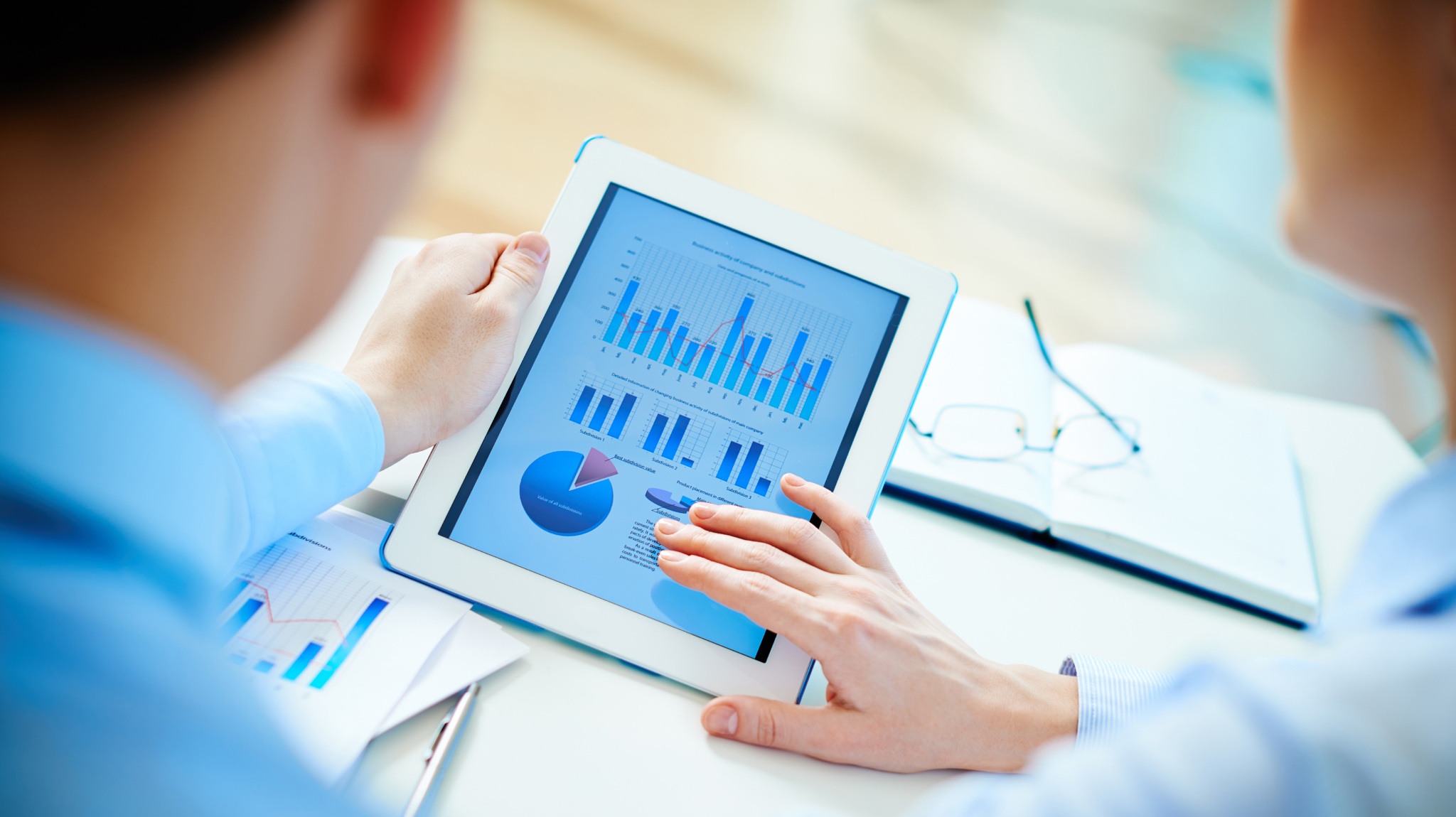 Clients-See- More-with-Grids-and-Charts