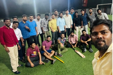 Kailash ponnusamy with office friends