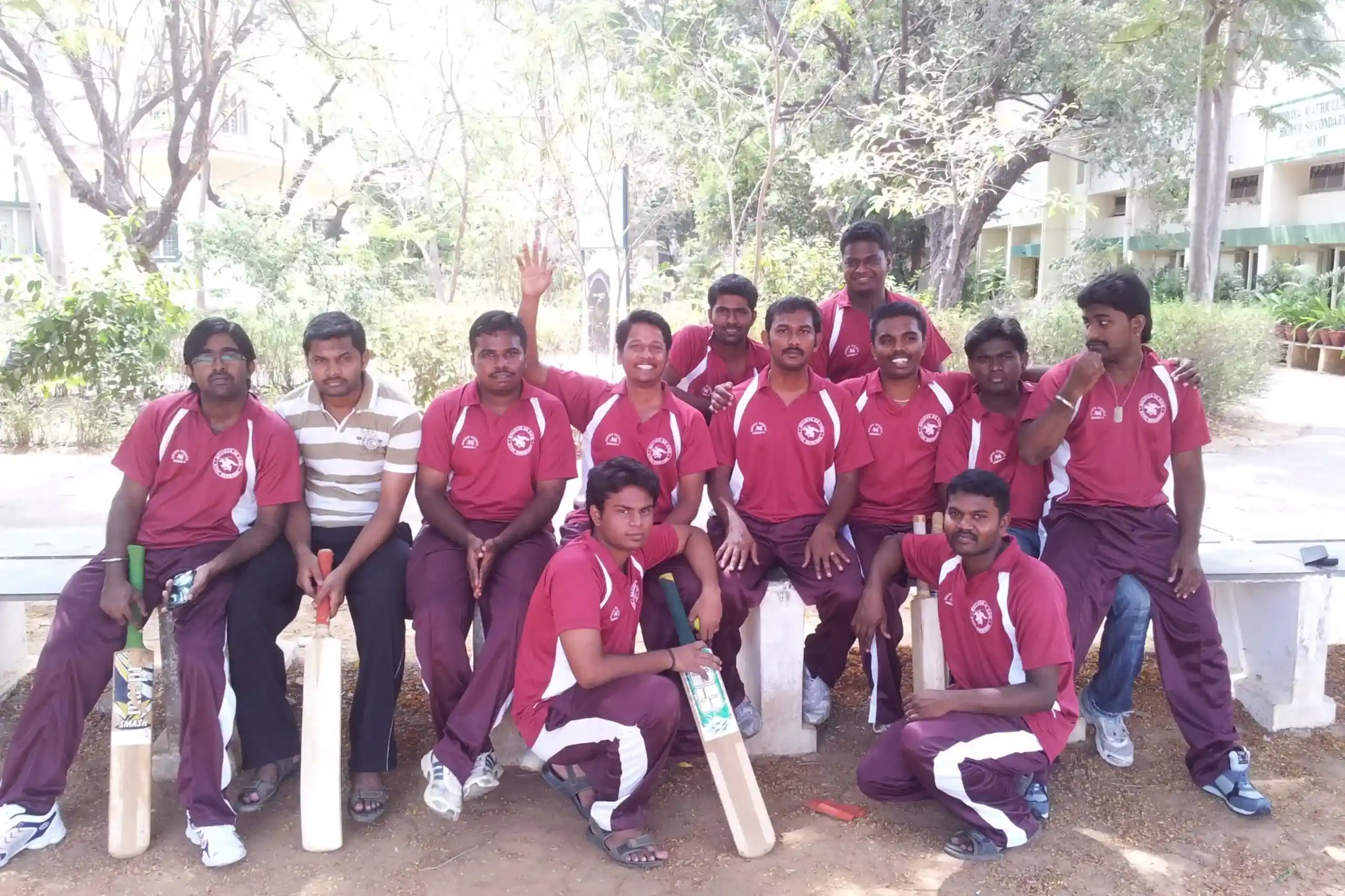 Arulraj Aboorvasamy with College Friends