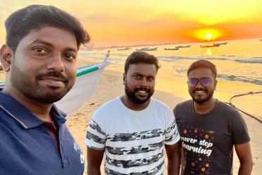 Balaji Sekar with friends in beach