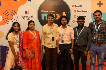 Baskaran Sethurajan with team in next event