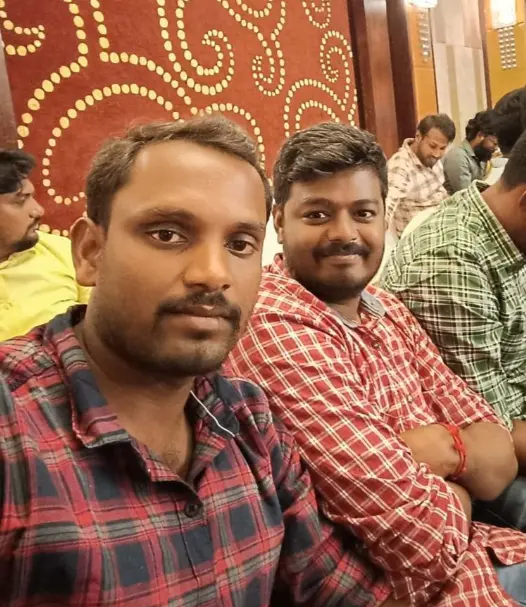 Chinnu Muniyappan Friends Selfie