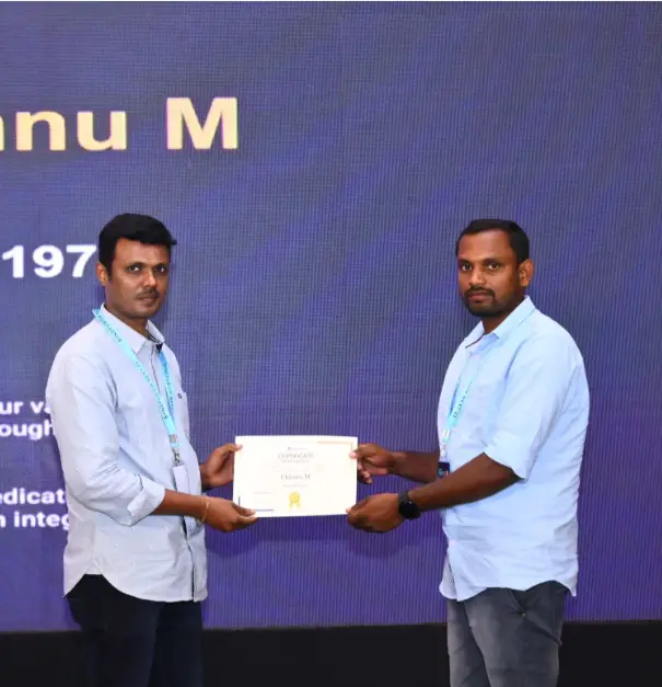 Chinnu Muniyappan Receiving a Certificate