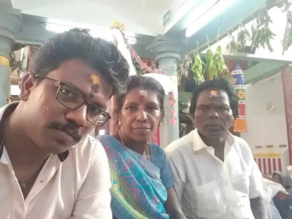 Ganesan Rengasamy with Family