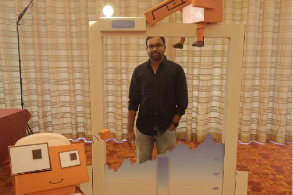 Jayakumar Duraisamy with Cody Frame