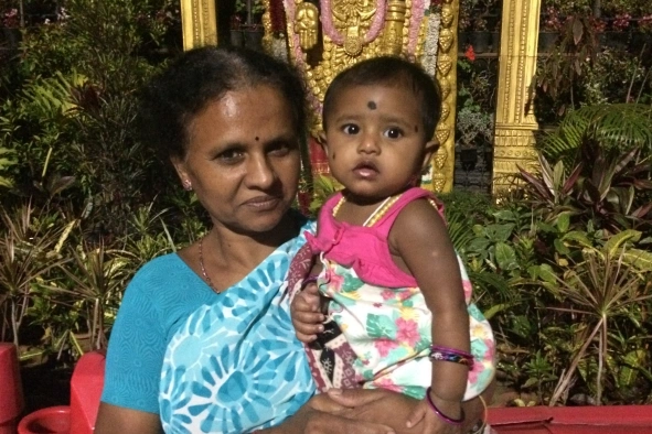 Jeyasri Murugan mom