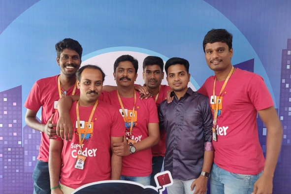 Karikalan with team in old next event
