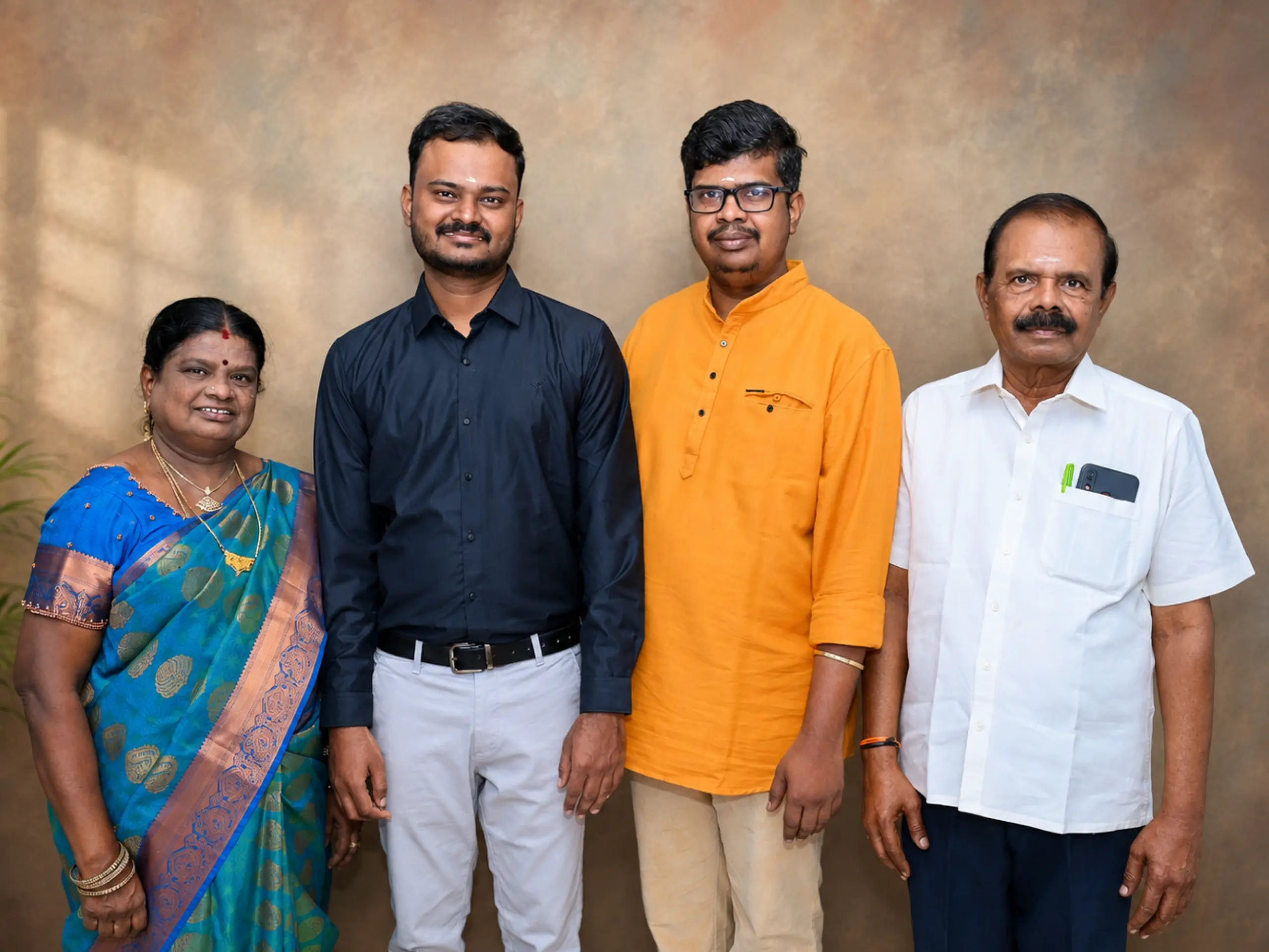 Karthick Ramasamy with Family