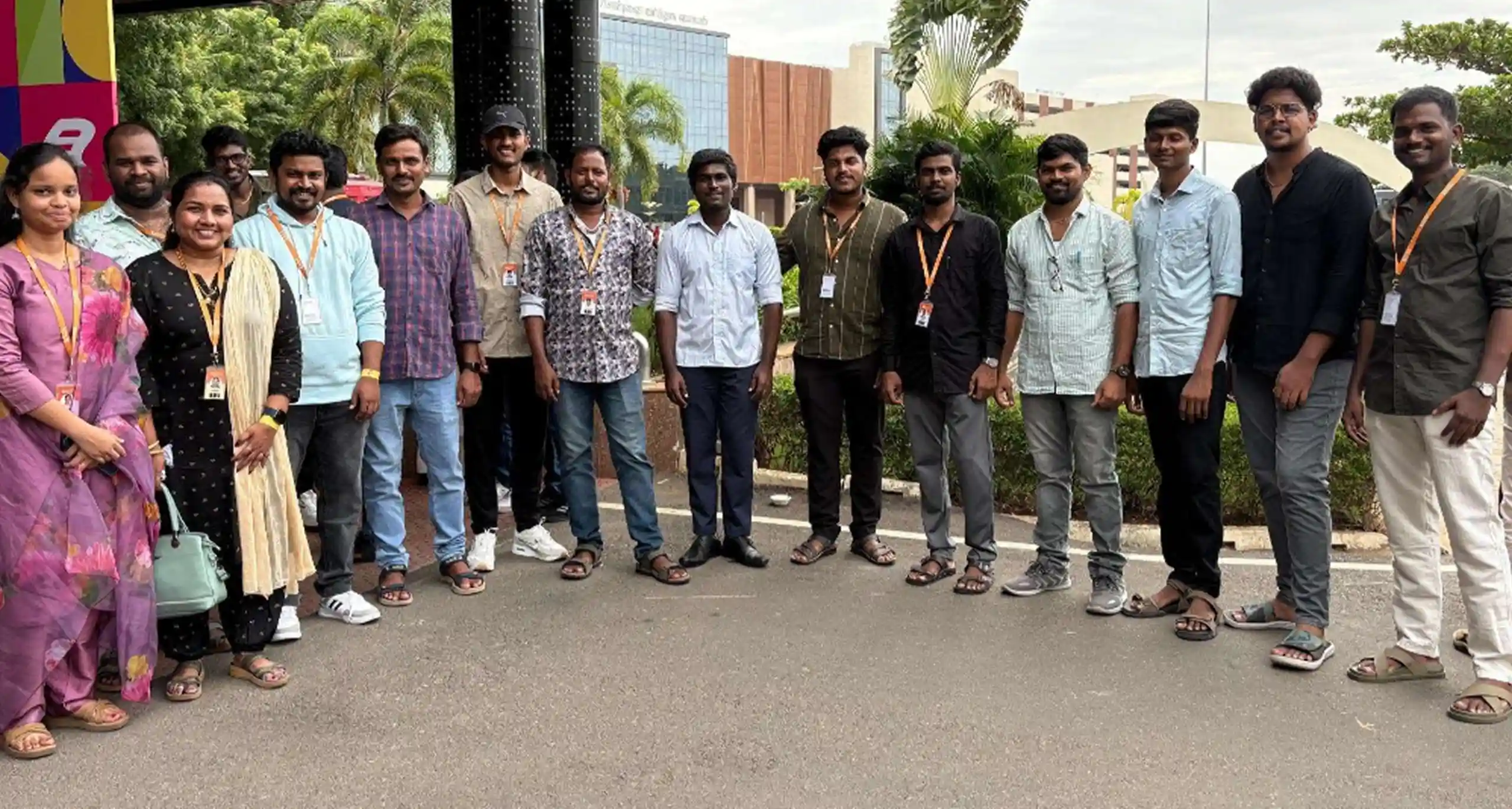 Mahesh palanisamy with keerthana and overall team in next