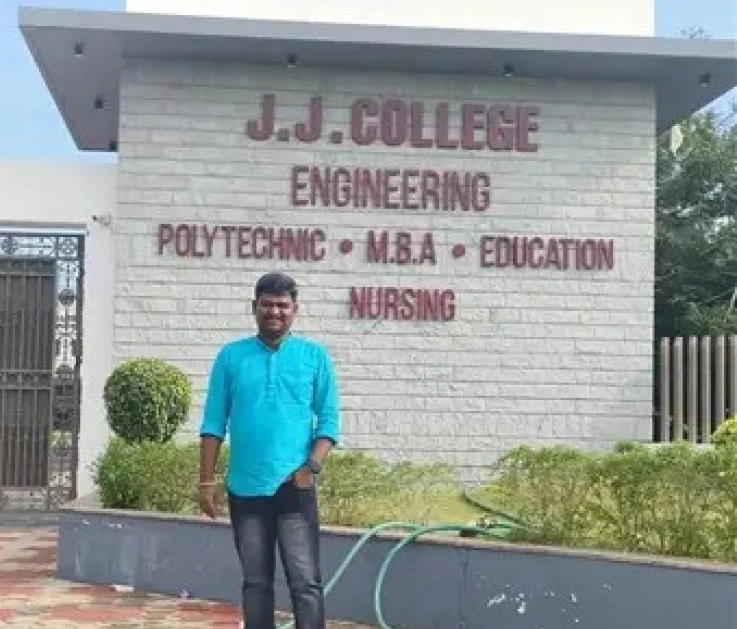 Manikandan Selvaraj in his college