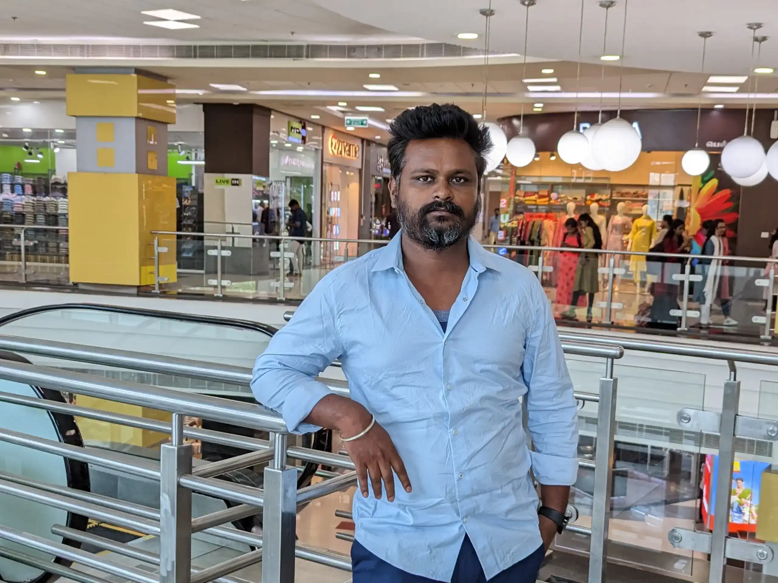 Manivannan Elangovan at Restaurant