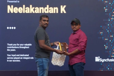 Neelakandan Kannan Receiving Service Award