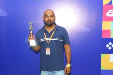 Paul Anderson Sundar Raj With Award