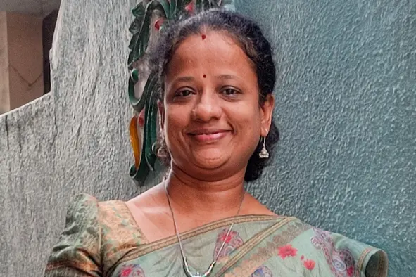 Pongeetha AJ Solo Portrait