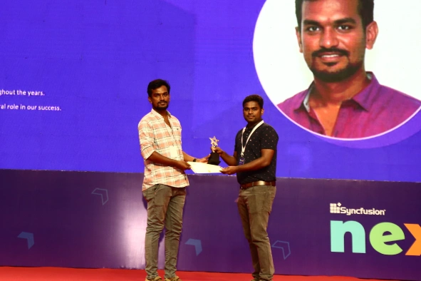 Prakash Viswanathan Receiving a Certificate