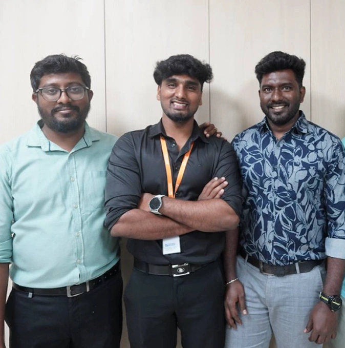 rajendran murugan with his team members