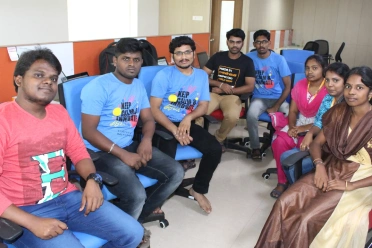 Ramesh Thangaraj With Team Members During Break