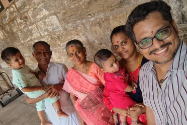 Ravi Kumar Gurunathan with family members