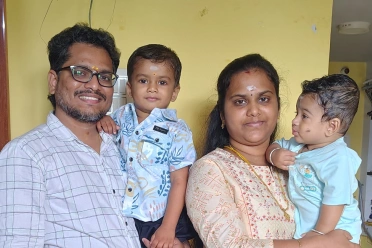 Ravi Kumar Gurunathan with family
