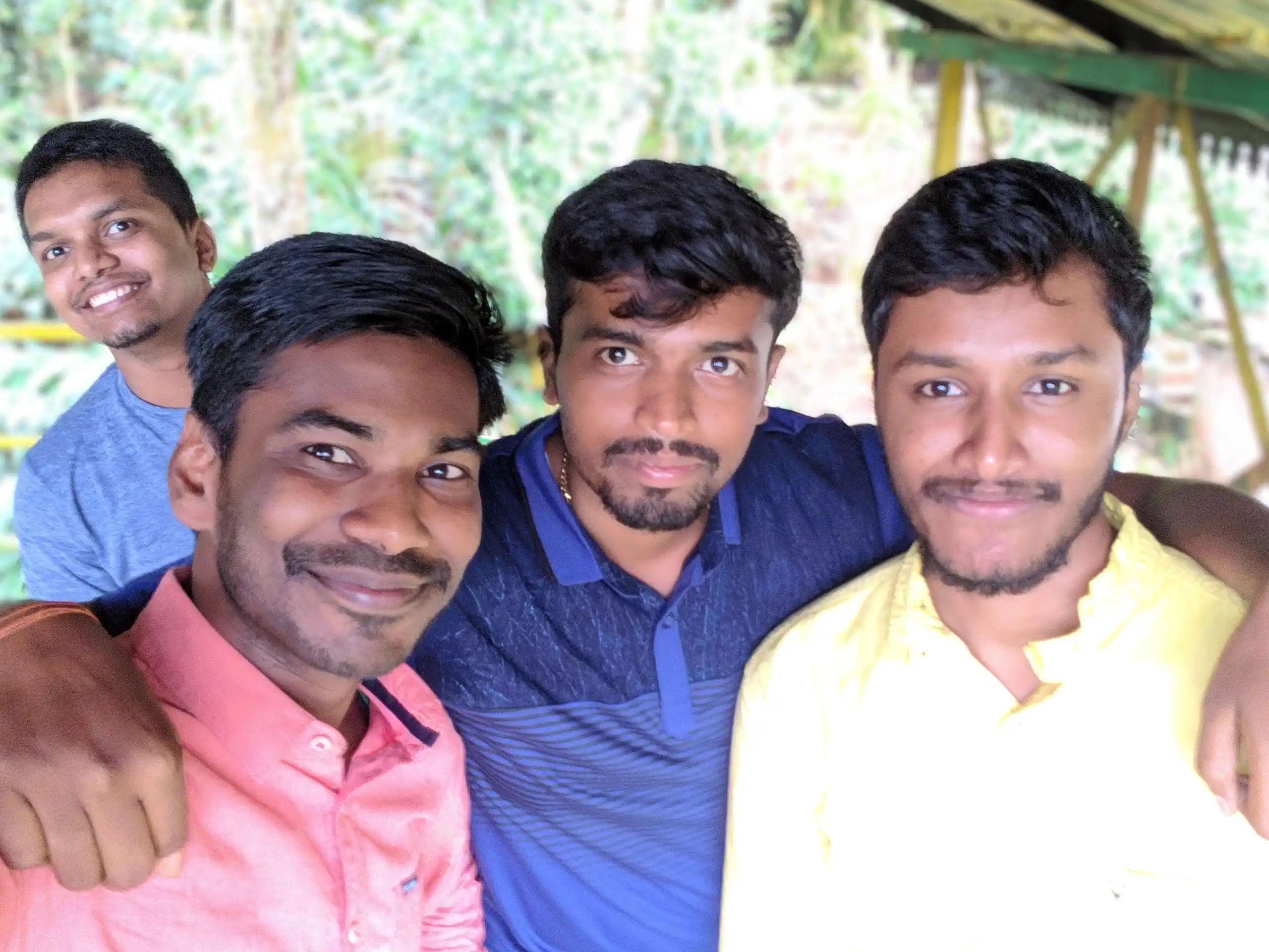 Saravanan Thirunavukkarasu Friends Selfie