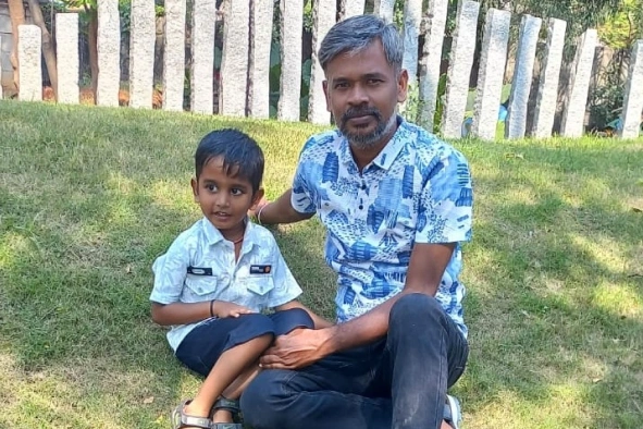 Senthilkumar with son