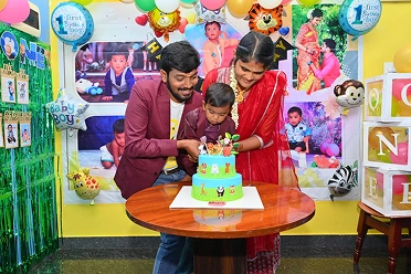 Suriya Murugan with her family in birthday celebration