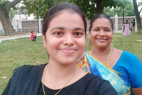 Susmitha Sundar With Mother