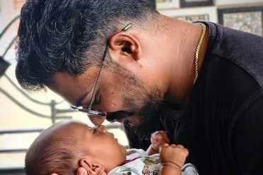 Vijayakumar Mariappan with child