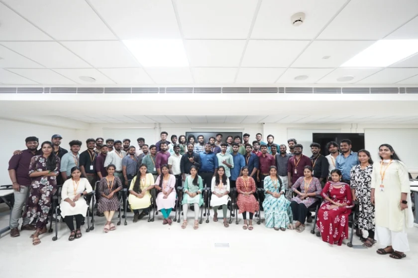 Vinoth Krishnamoorthy With Team Members